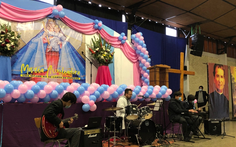 Celebración de la Fiesta de María Auxiliadora en el LAB