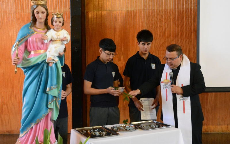 Ceremonia de imposición de piocha institucional Generación 2025