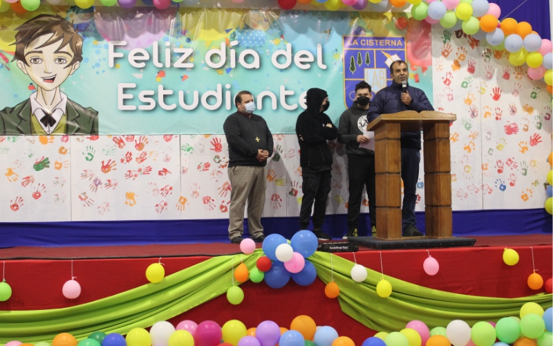Fiesta de Domingo Savio y celebración del día del Estudiante